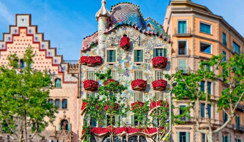 Assessorament, Casa Batlló en Sant Jordi repleta de Roses